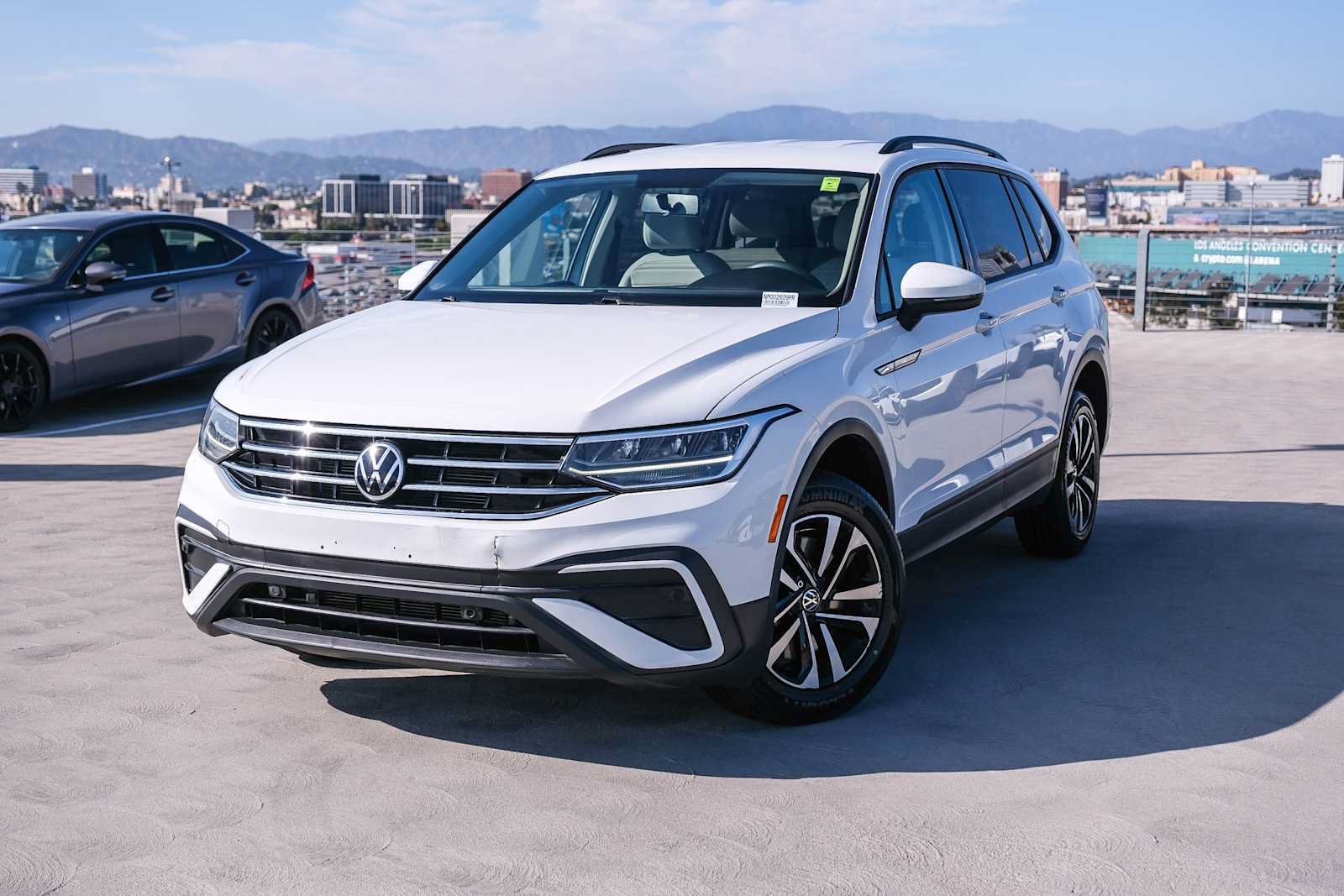 Used 2022 Volkswagen Tiguan S FWD image 1