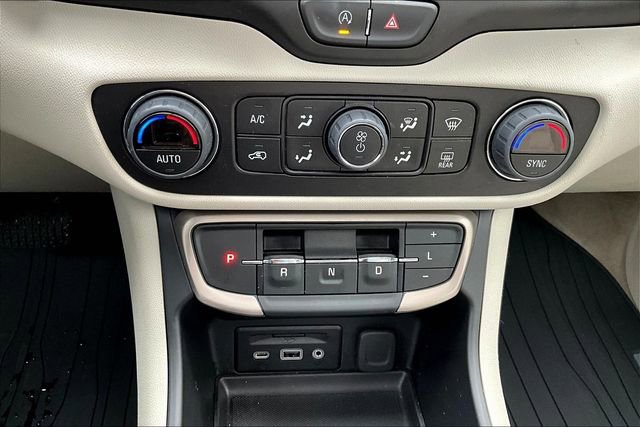 Certified 2024 GMC Terrain Denali w/ Denali Premium Package image 24