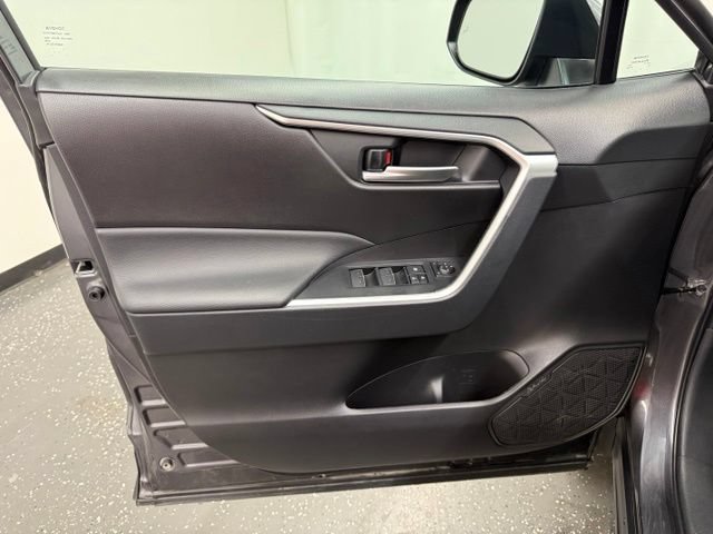 Certified 2025 Toyota RAV4 XLE AWD/4WD image 10