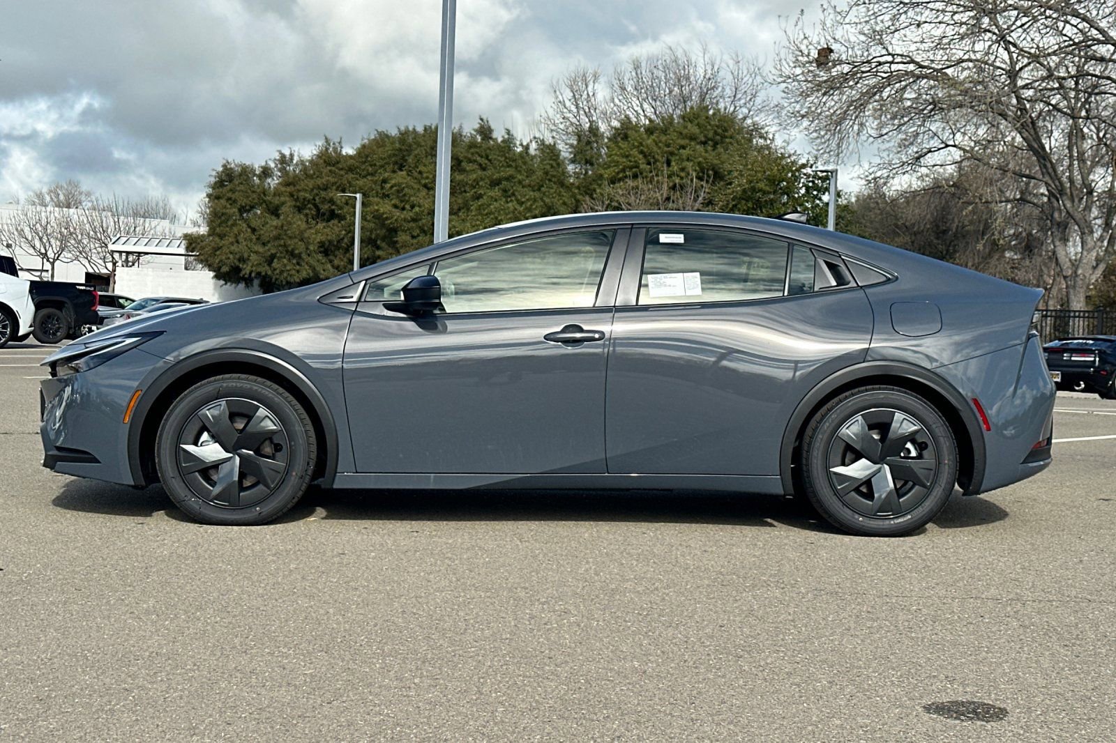 Used 2026 Toyota Prius Plug-In Hybrid image 9