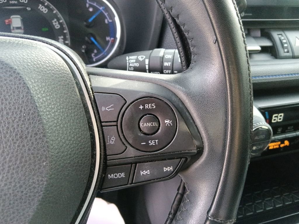 Used 2021 Toyota RAV4 XSE w/ XSE Grade Weather Package AWD/4WD image 19