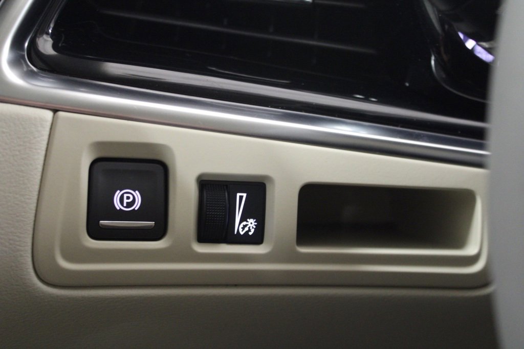 Used 2024 Cadillac XT6 Premium Luxury image 20