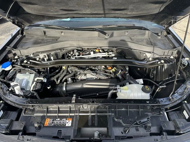 Used 2025 Ford Explorer ST-Line image 13