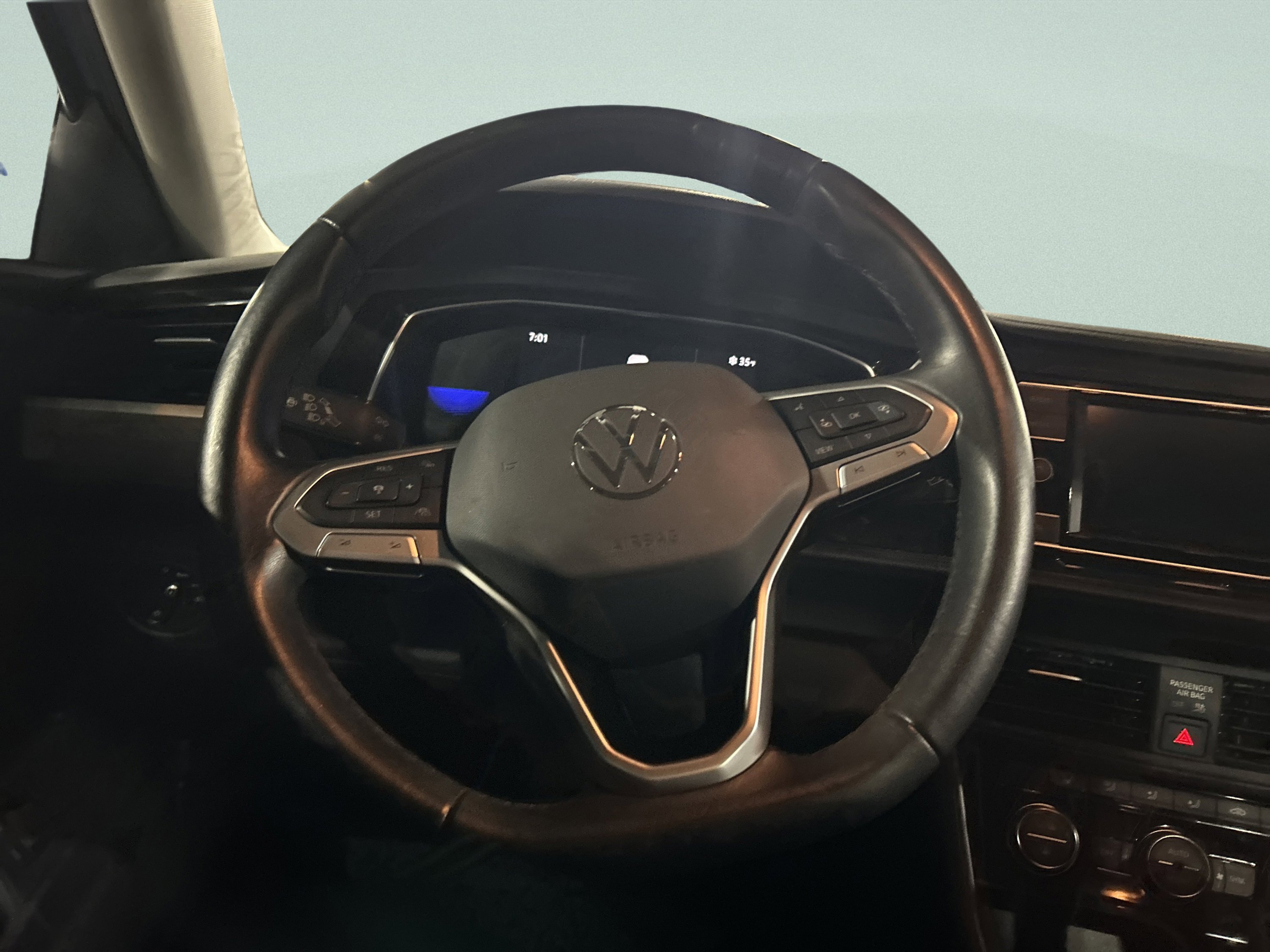 Used 2024 Volkswagen Jetta SE image 19