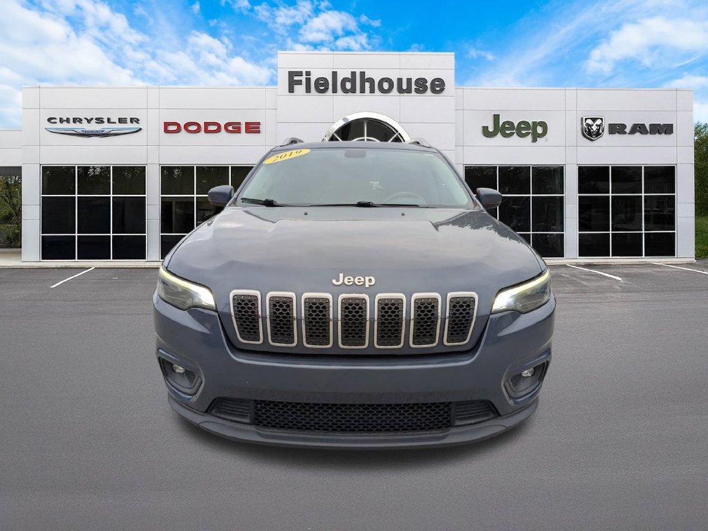 Used 2019 Jeep Cherokee Latitude w/ Popular Appearance Group AWD/4WD image 2