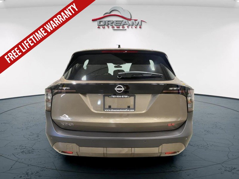 New 2026 Nissan Kicks SR w/ SR Premium Package FWD image 14