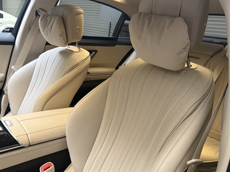 Used 2023 Mercedes-Benz S 500 4MATIC image 19