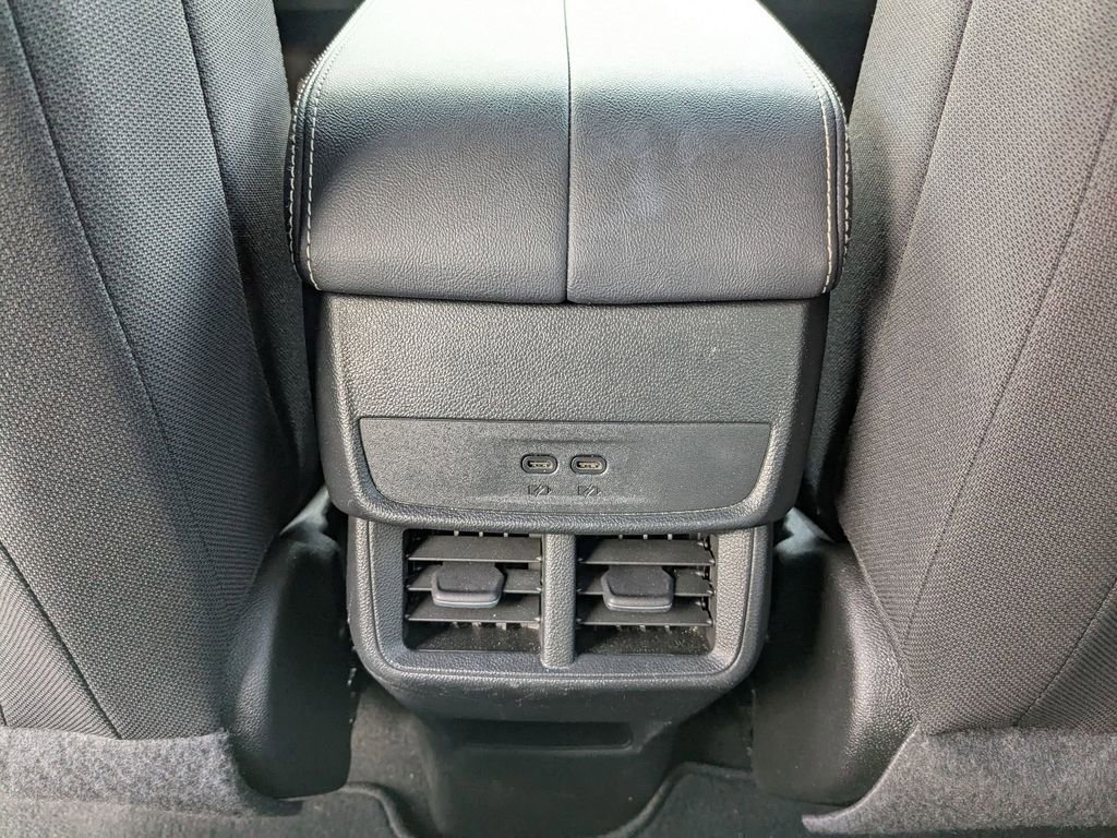 Used 2025 GMC Terrain Elevation image 29