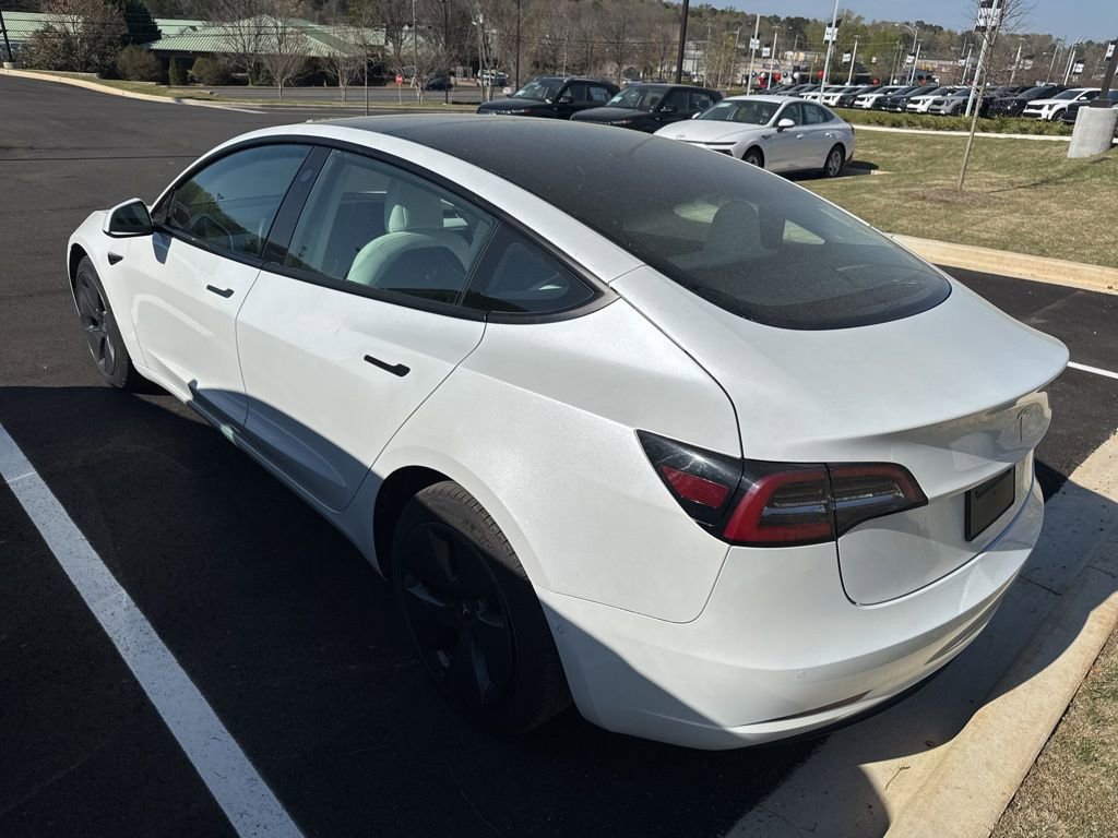 Used 2021 Tesla Model 3 Standard Range Plus image 4