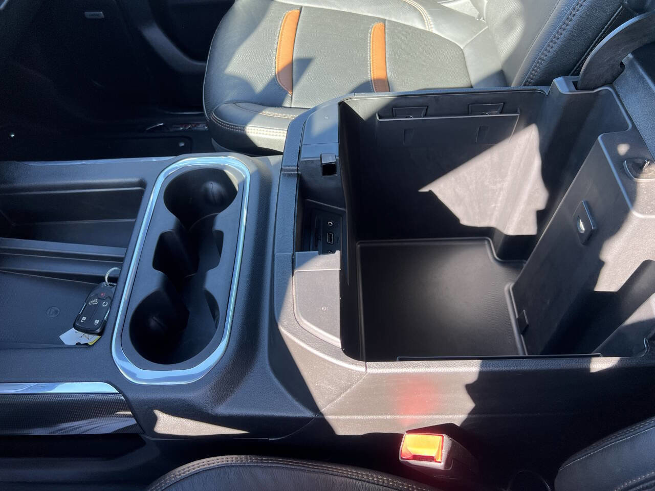 Used 2021 GMC Sierra 2500 AT4 w/ AT4 Preferred Package image 20