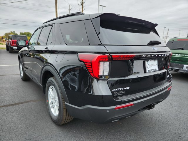 New 2026 Ford Explorer Active image 5