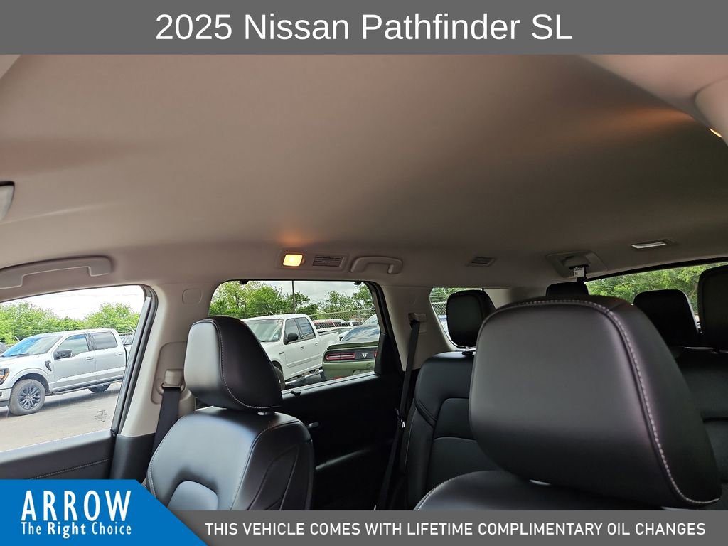 Used 2025 Nissan Pathfinder SL AWD/4WD image 22