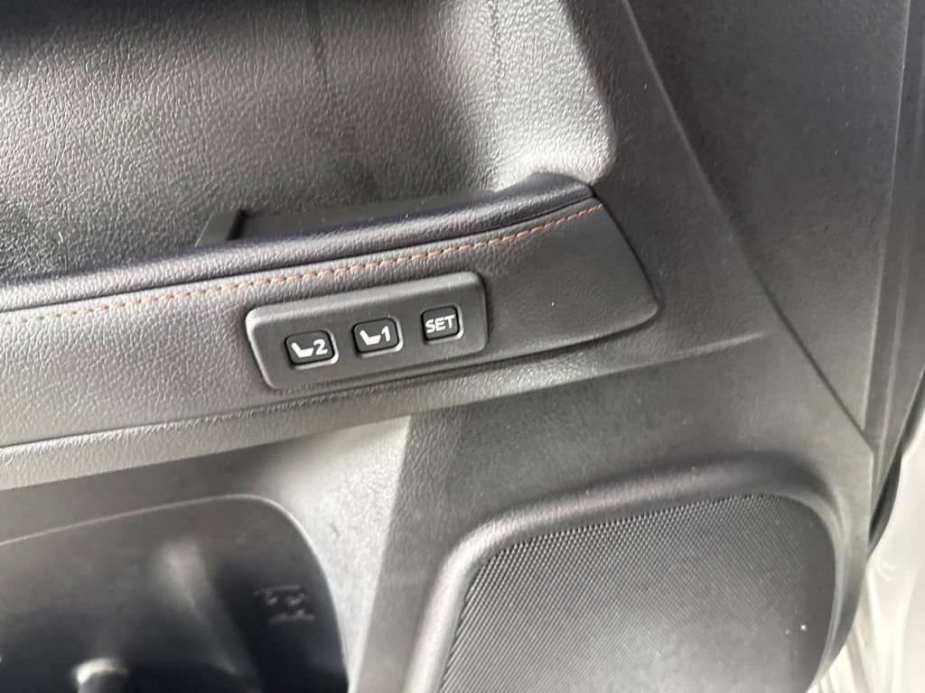 Used 2022 Toyota 4Runner Limited AWD/4WD image 13
