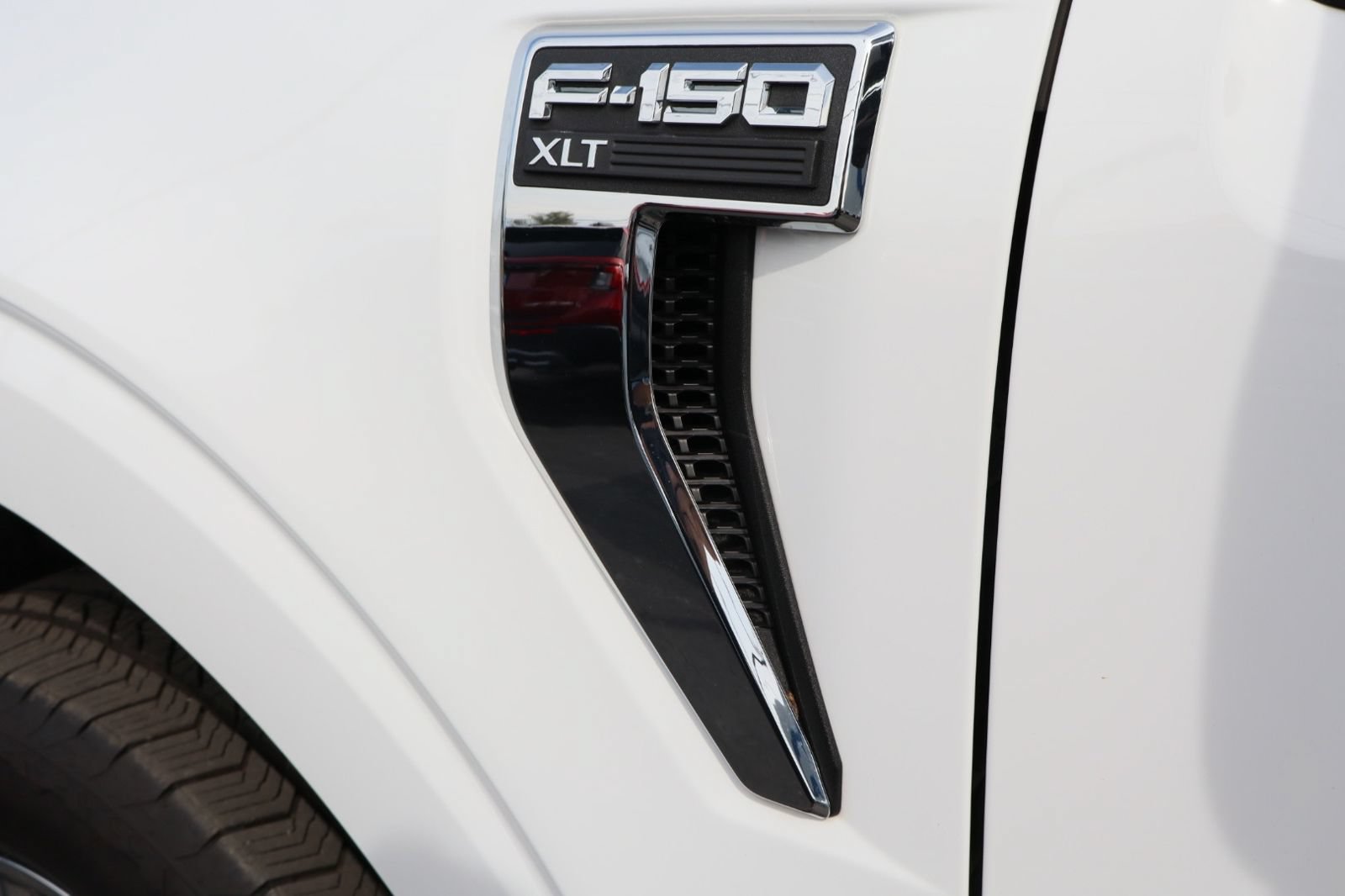 Used 2024 Ford F150 XLT w/ Equipment Group 302A MID AWD/4WD image 11