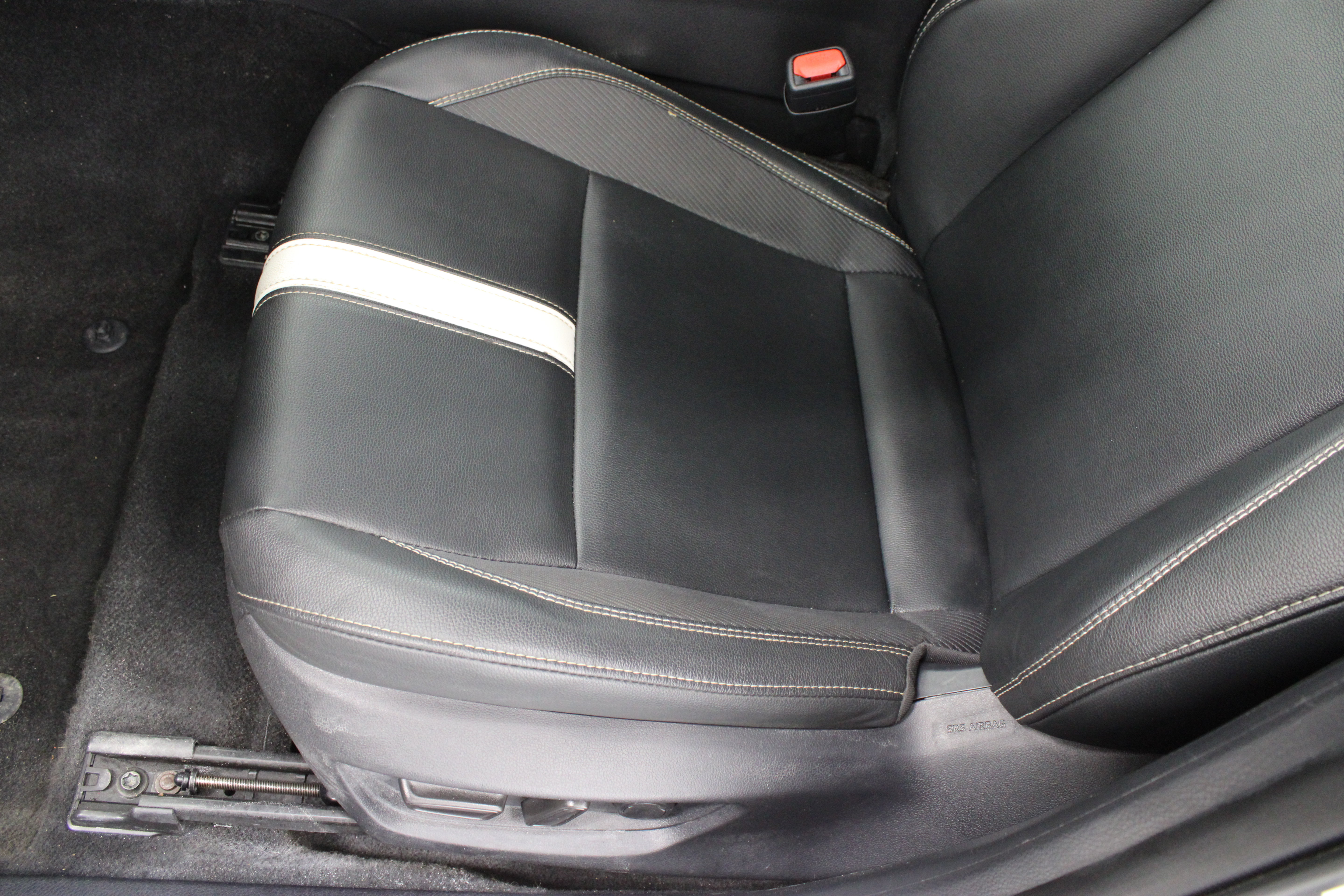 Certified 2025 Toyota Camry SE FWD image 15