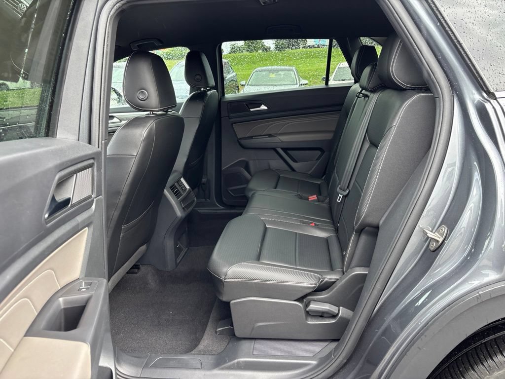 Certified 2023 Volkswagen Atlas Cross Sport SE FWD image 25