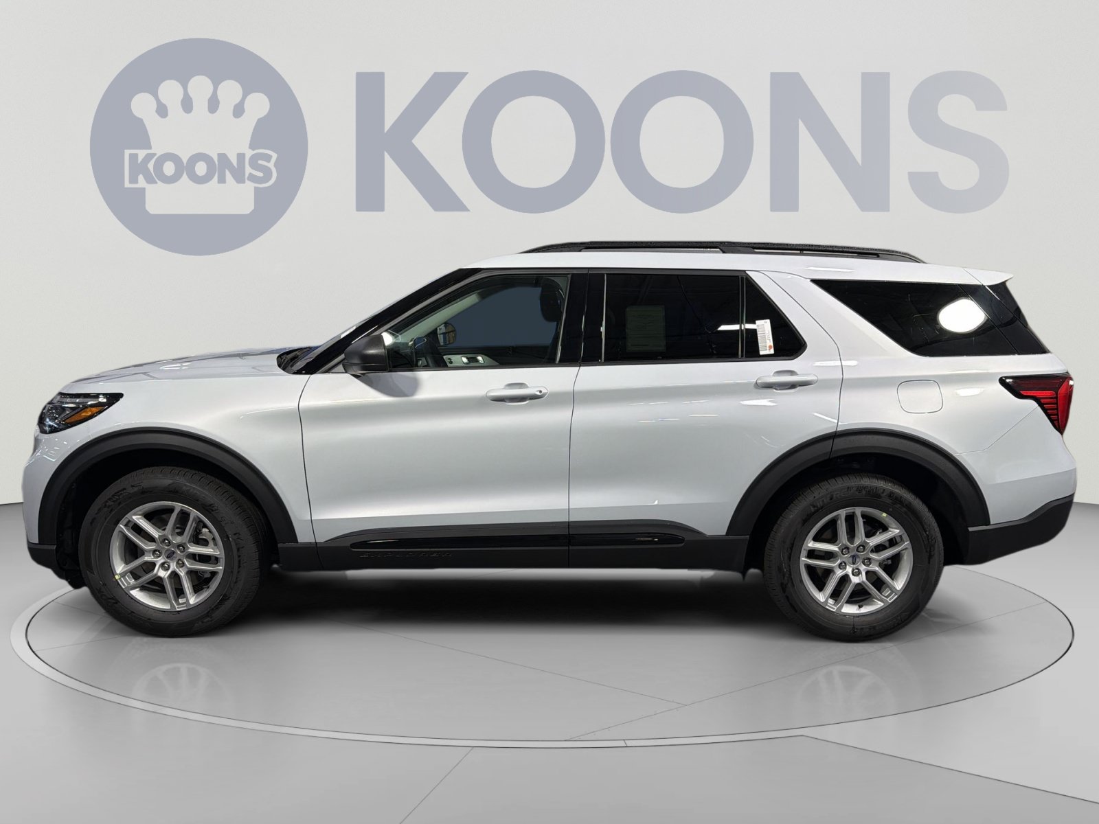 New 2026 Ford Explorer Active AWD/4WD image 2