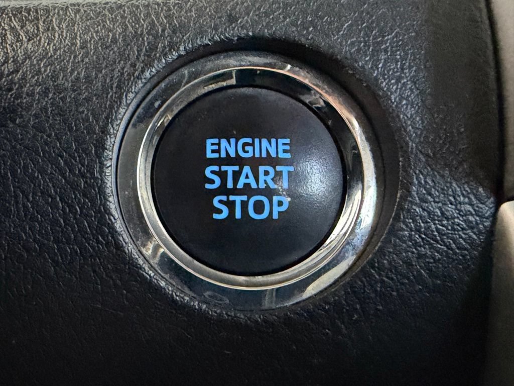 Used 2021 Toyota 4Runner SR5 AWD/4WD image 28