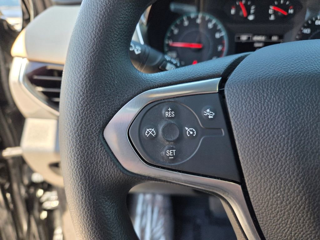 Certified 2023 Chevrolet Traverse LS w/ Midnight/Sport Edition image 27