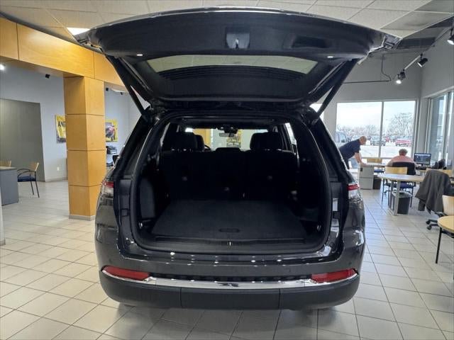 New 2026 Jeep Grand Cherokee Laredo X AWD/4WD image 42