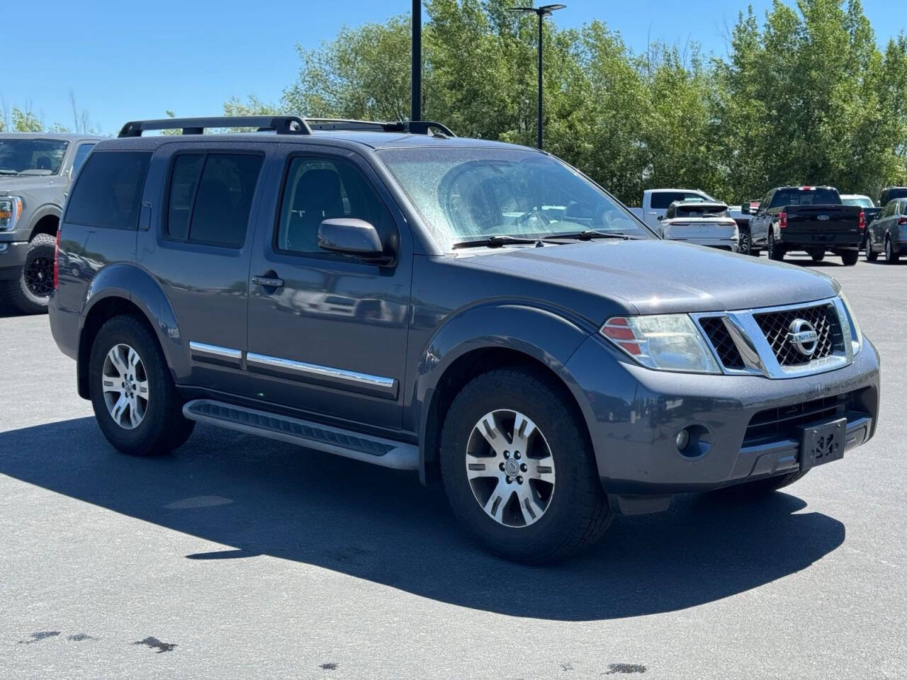 Used 2012 Nissan Pathfinder Silver RWD image 9