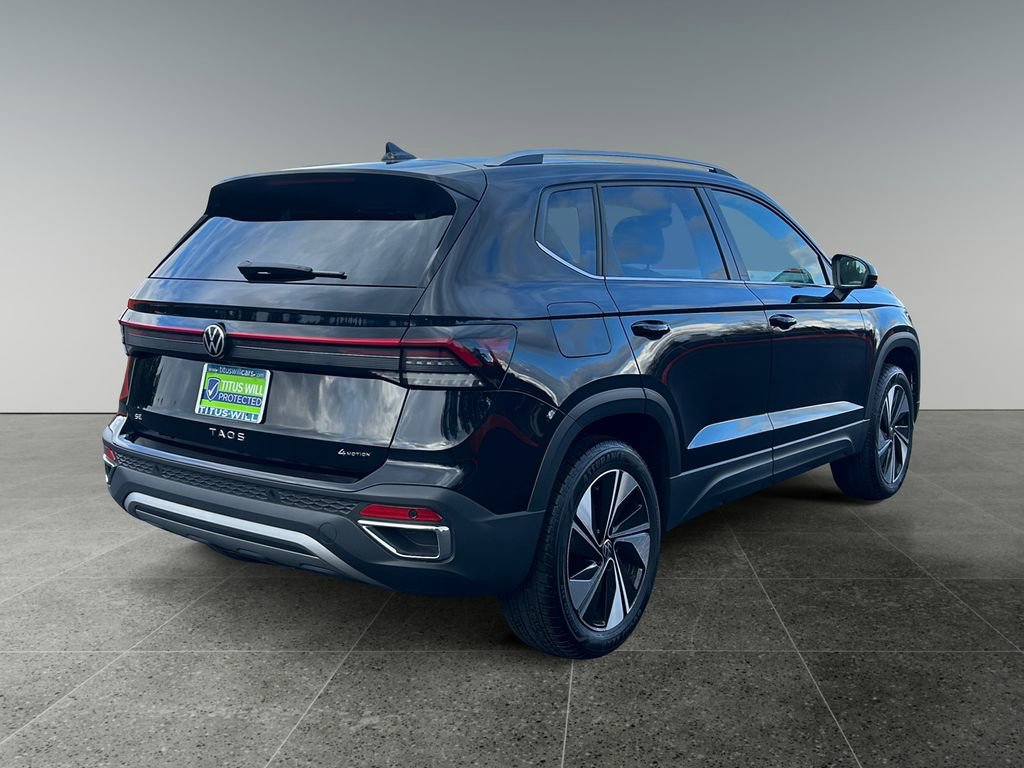 Used 2025 Volkswagen Taos SE AWD/4WD image 7