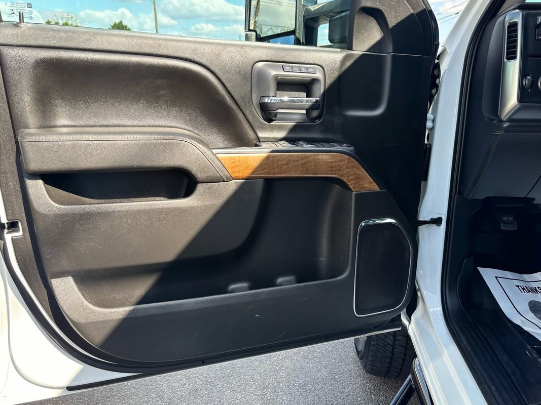 Used 2016 Chevrolet Silverado 2500 LTZ image 13