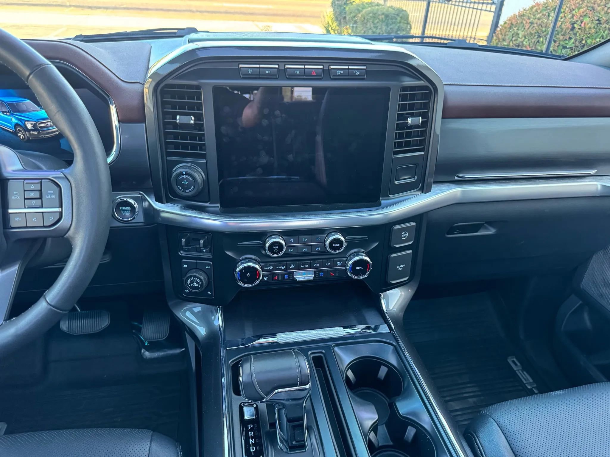 Used 2023 Ford F150 Lariat w/ Max Trailer Tow Package image 23