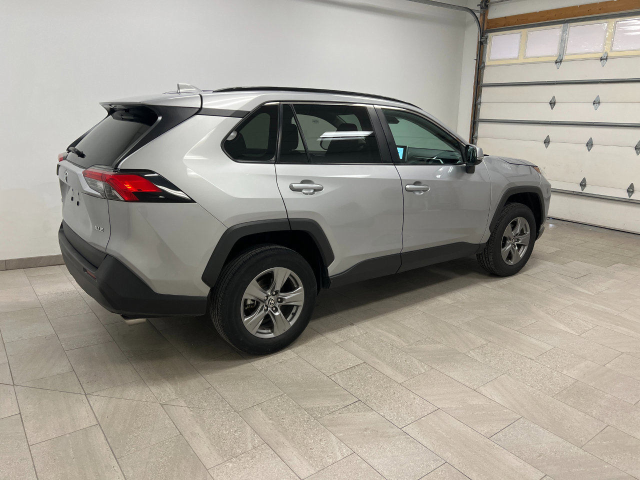 Used 2024 Toyota RAV4 XLE image 10