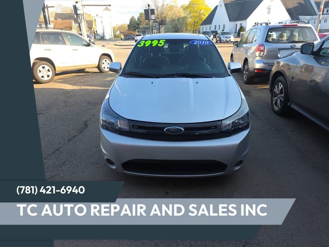 Used 2010 Ford Focus SES FWD image 1