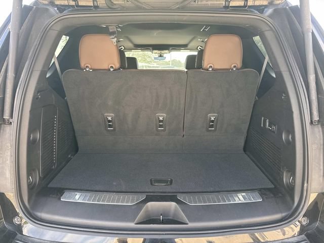 Used 2022 Chevrolet Tahoe High Country AWD/4WD image 13