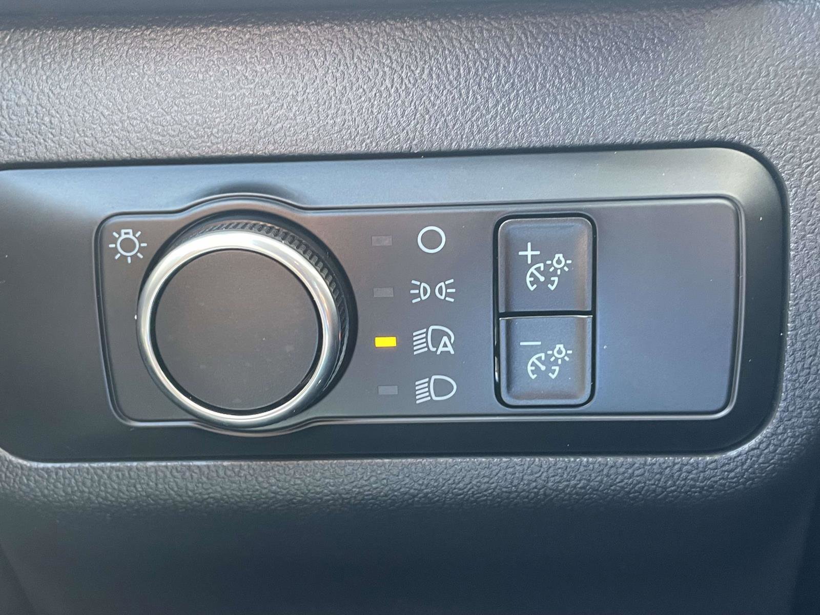 Used 2025 Ford Escape Active FWD image 22