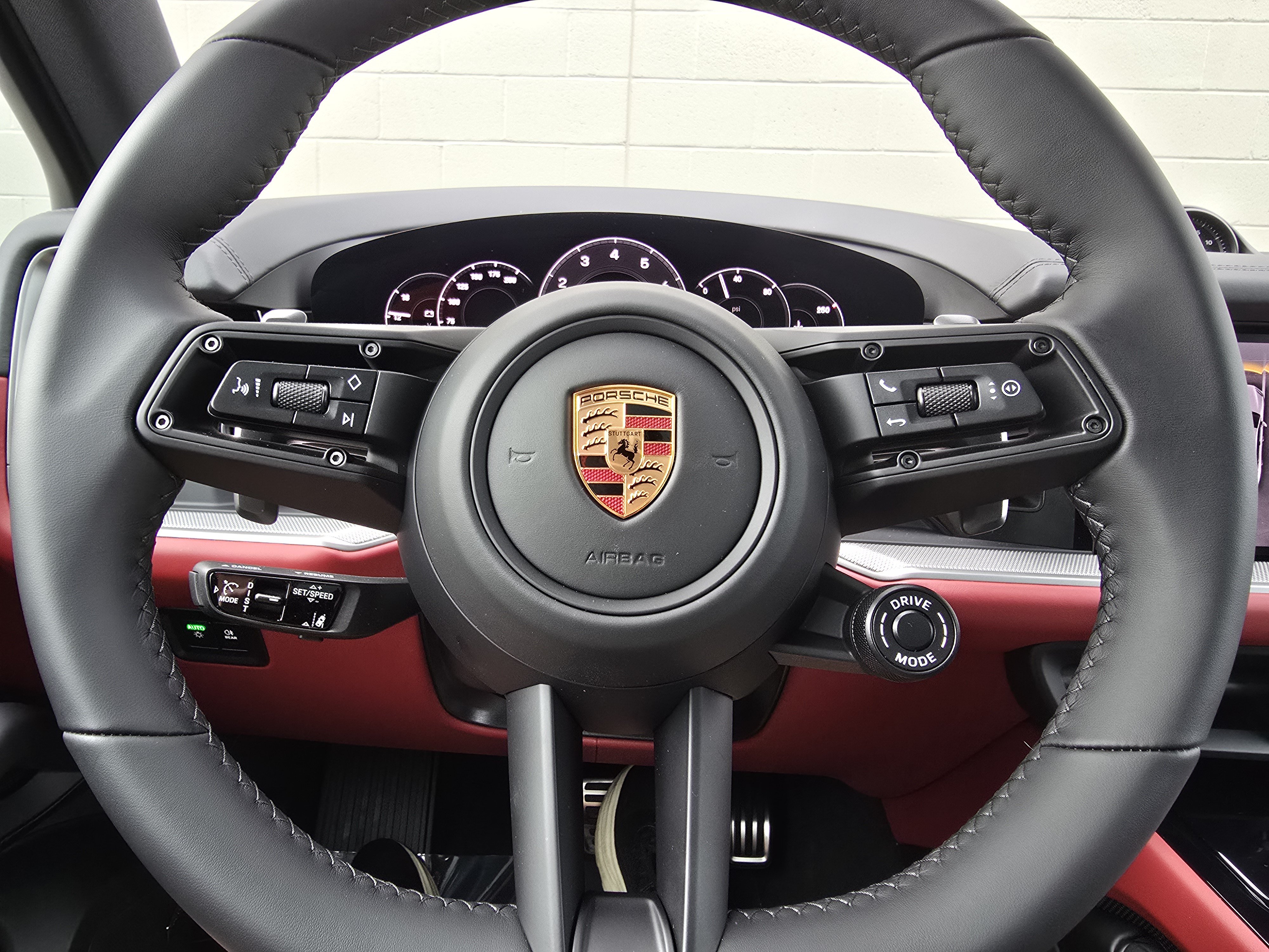 New 2026 Porsche Cayenne S AWD/4WD image 25
