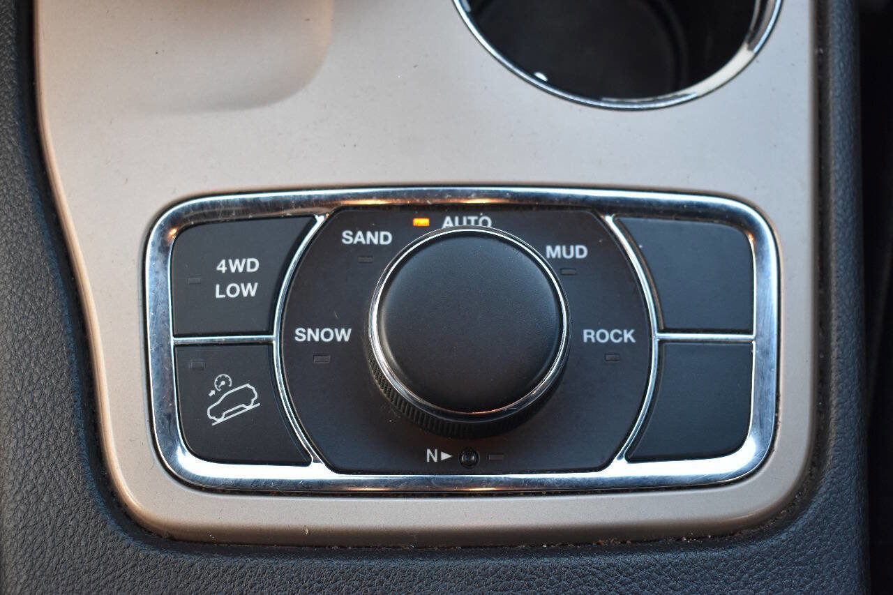 Used 2014 Jeep Grand Cherokee Limited image 33