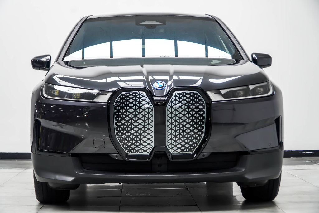 Used 2024 BMW iX xDrive50 w/ Convenience Package AWD/4WD image 12