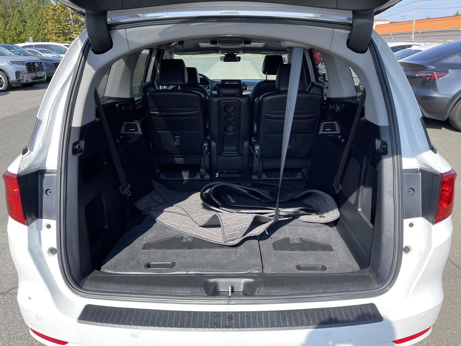 Used 2023 Honda Odyssey Touring image 21