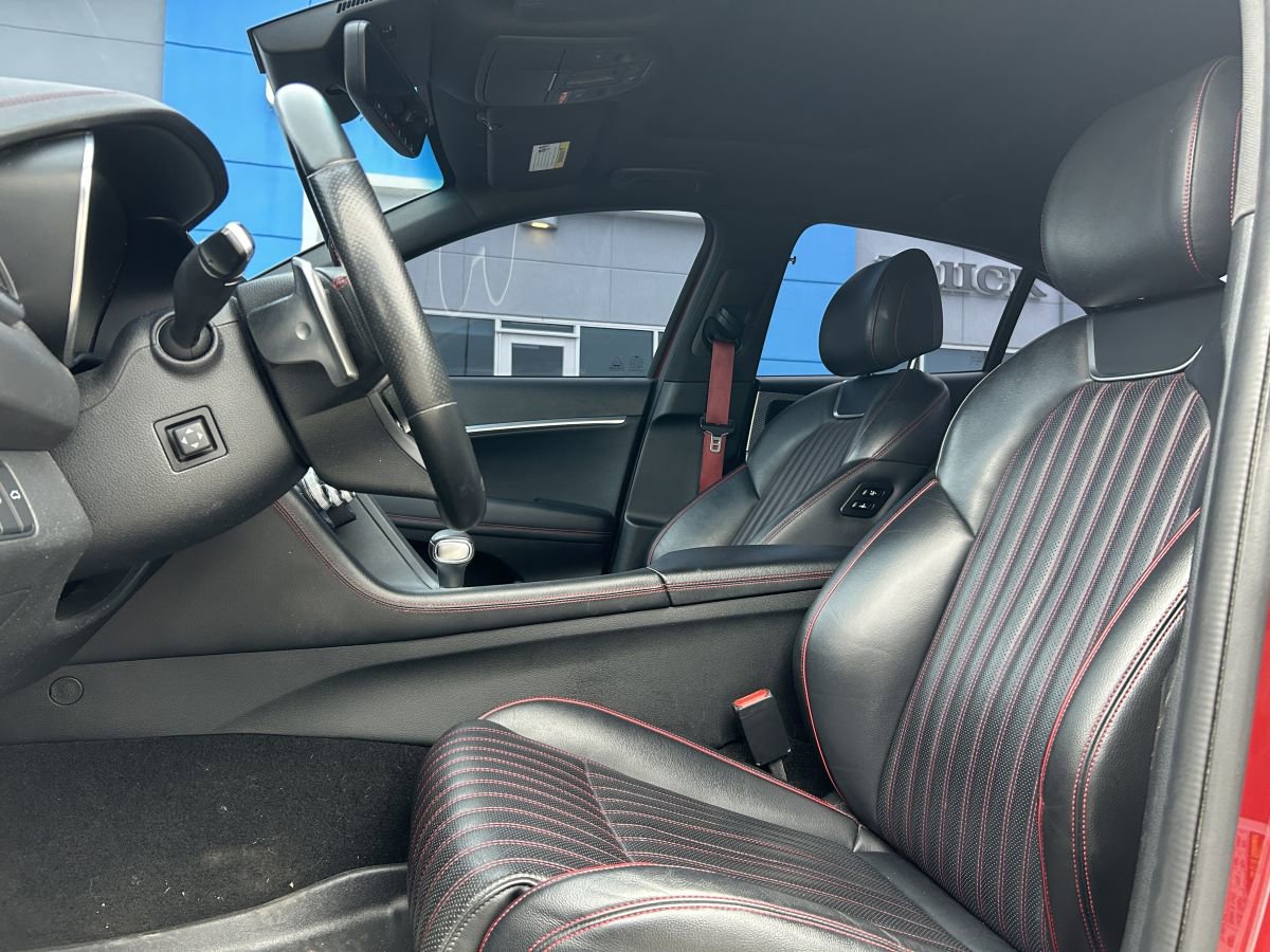 Used 2022 Genesis G70 3.3T w/ Sport Advanced Package image 13