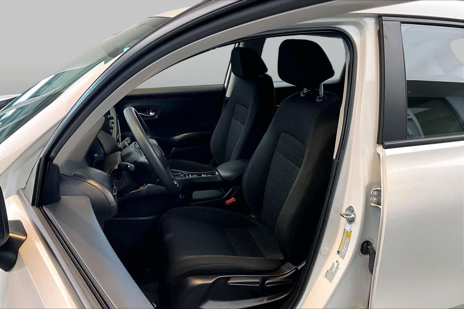 Used 2024 Honda HR-V LX image 8