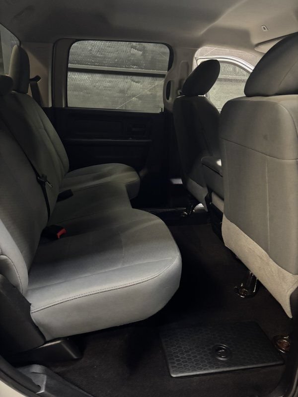 Used 2018 RAM 2500 Tradesman w/ Chrome Appearance Group AWD/4WD image 11