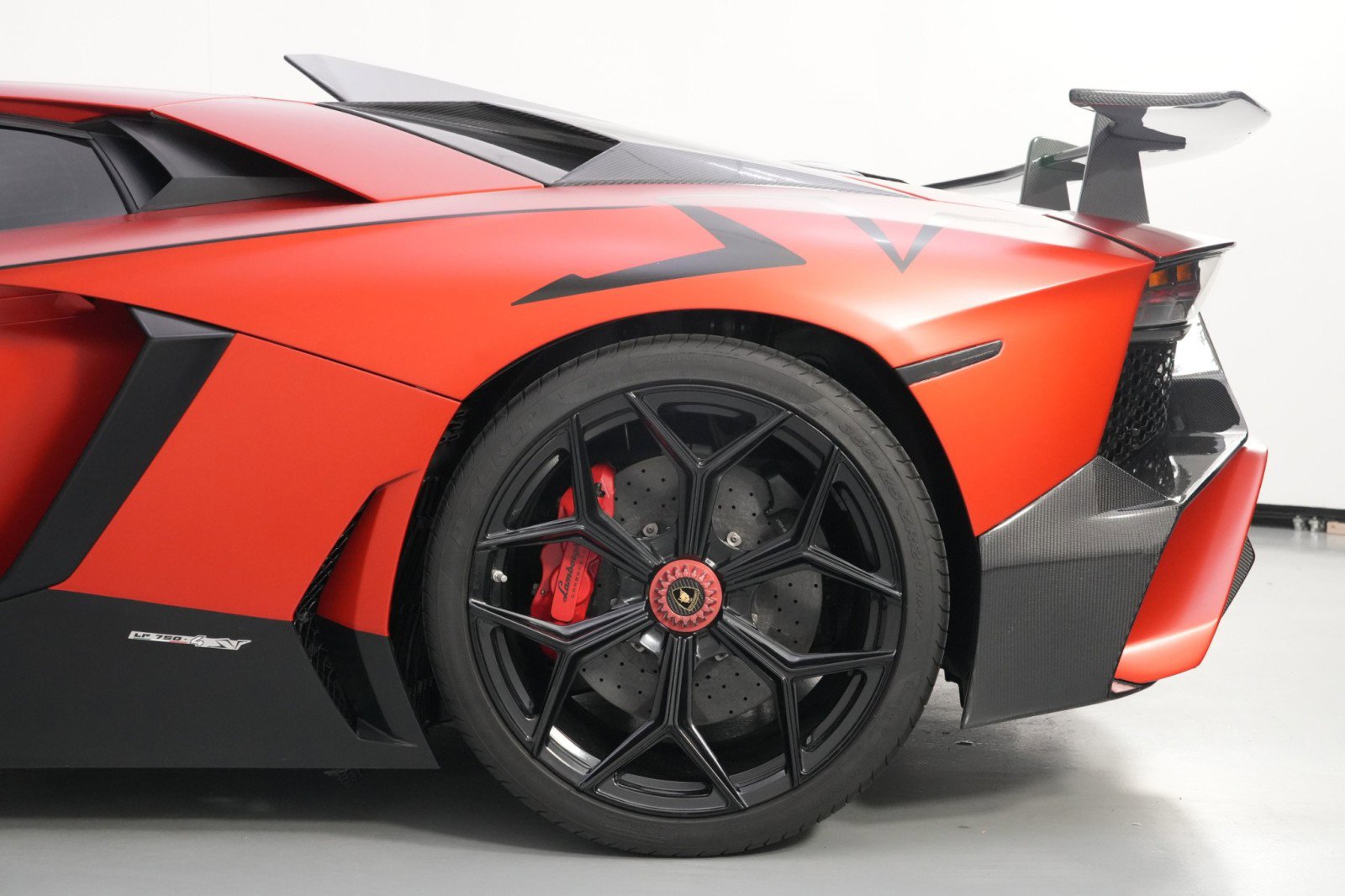 Used 2017 Lamborghini Aventador S image 69