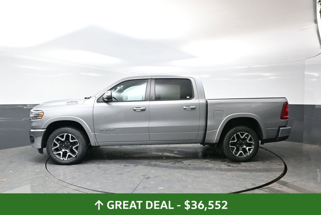 Used 2025 RAM 1500 Laramie AWD/4WD image 12