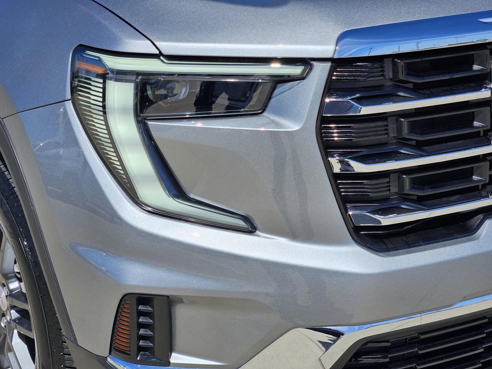 Certified 2025 GMC Acadia Elevation image 10