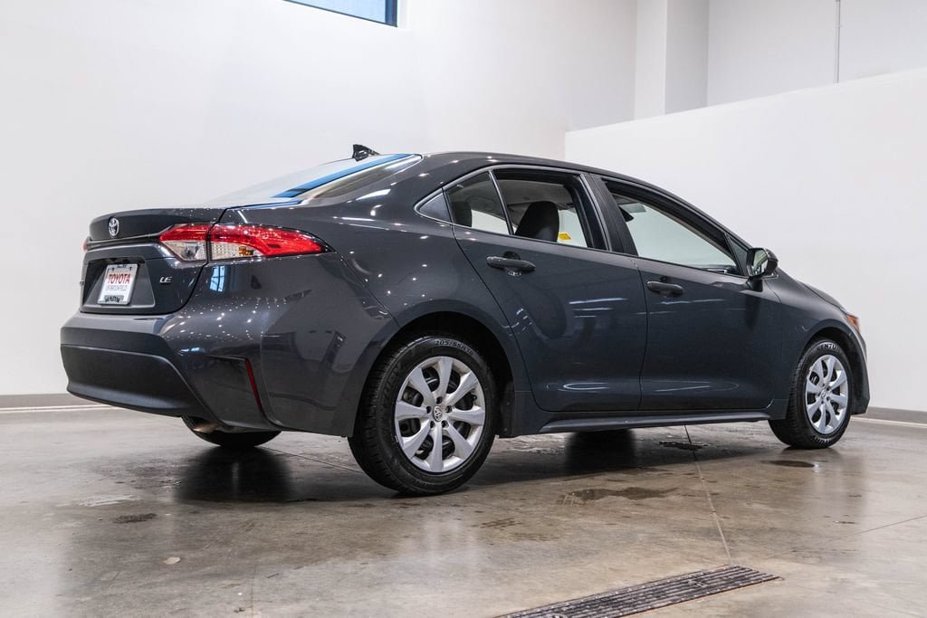 Used 2024 Toyota Corolla LE FWD image 9