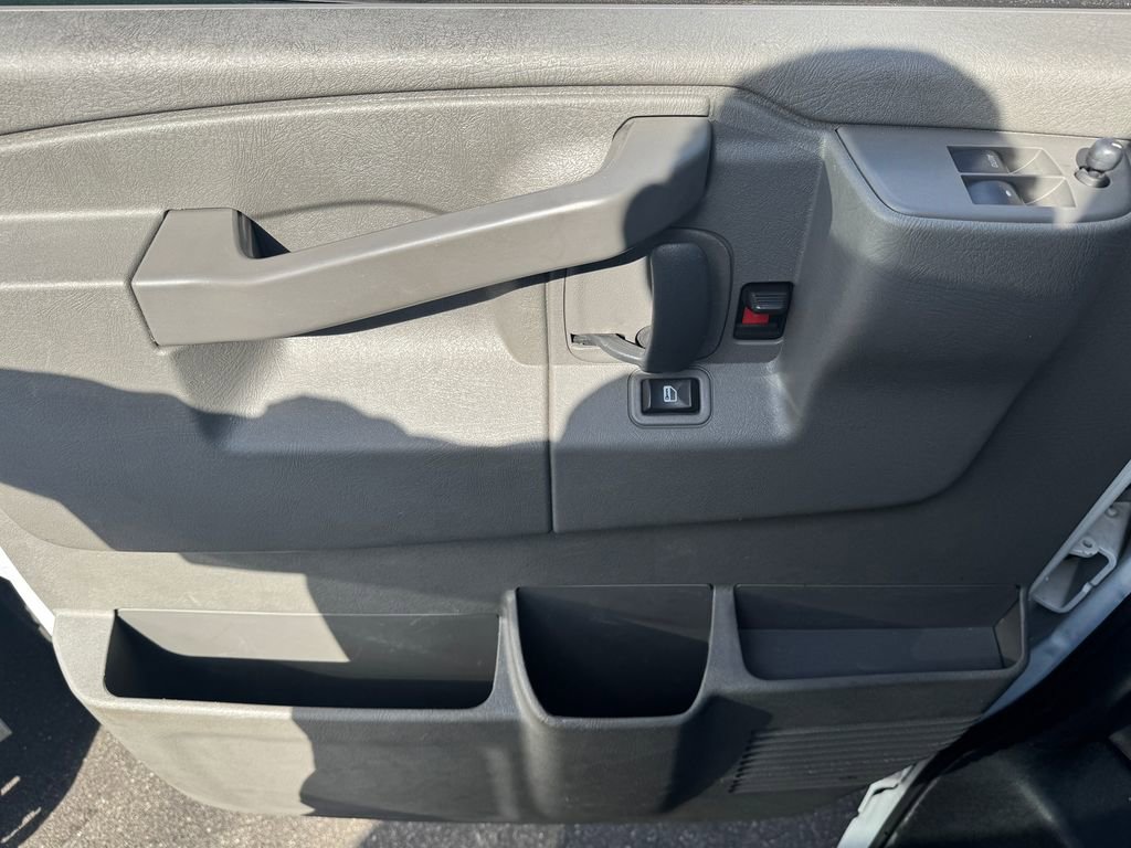 Certified 2023 GMC Savana 3500 Extended w/ Driver Convenience Package RWD image 23