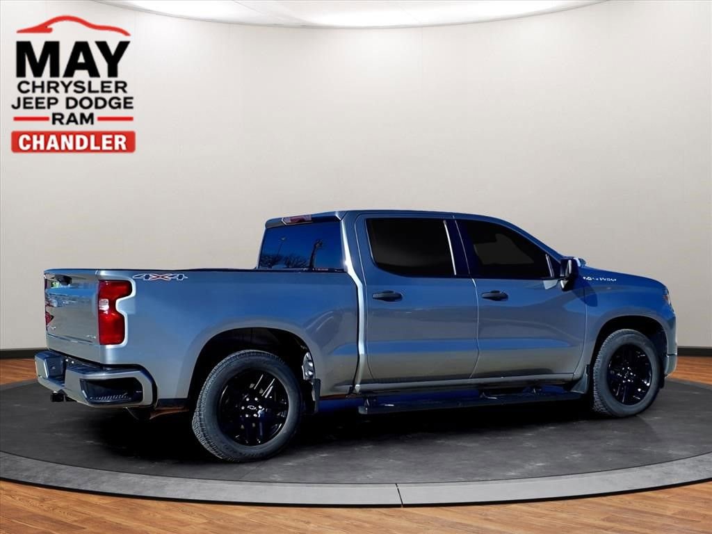 Used 2023 Chevrolet Silverado 1500 Custom image 17