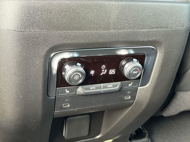 New 2026 GMC Yukon XL AT4 w/ AT4 Premium Package image 26