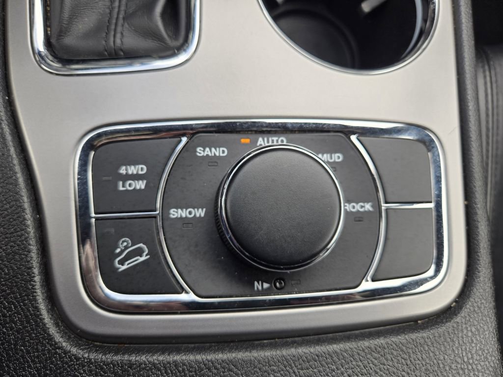 Used 2021 Jeep Grand Cherokee Limited image 15