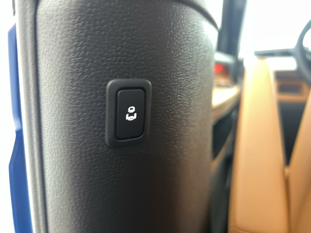 New 2025 Volkswagen ID. Buzz Pro S Plus image 41