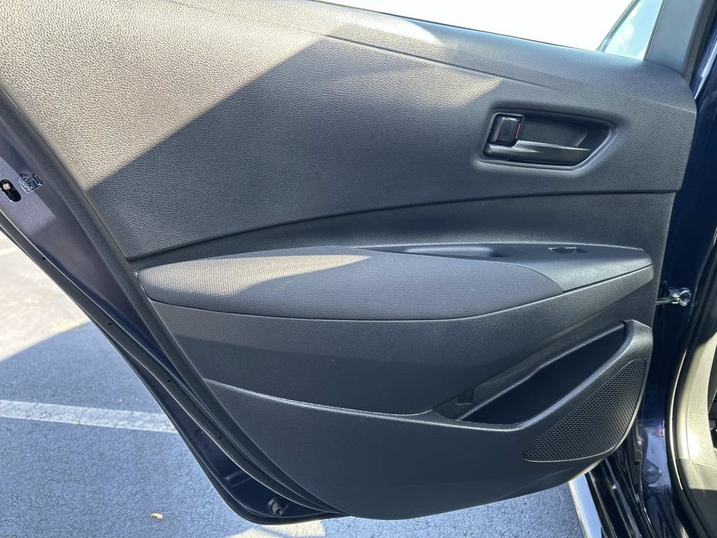 Used 2024 Toyota Corolla LE FWD image 11
