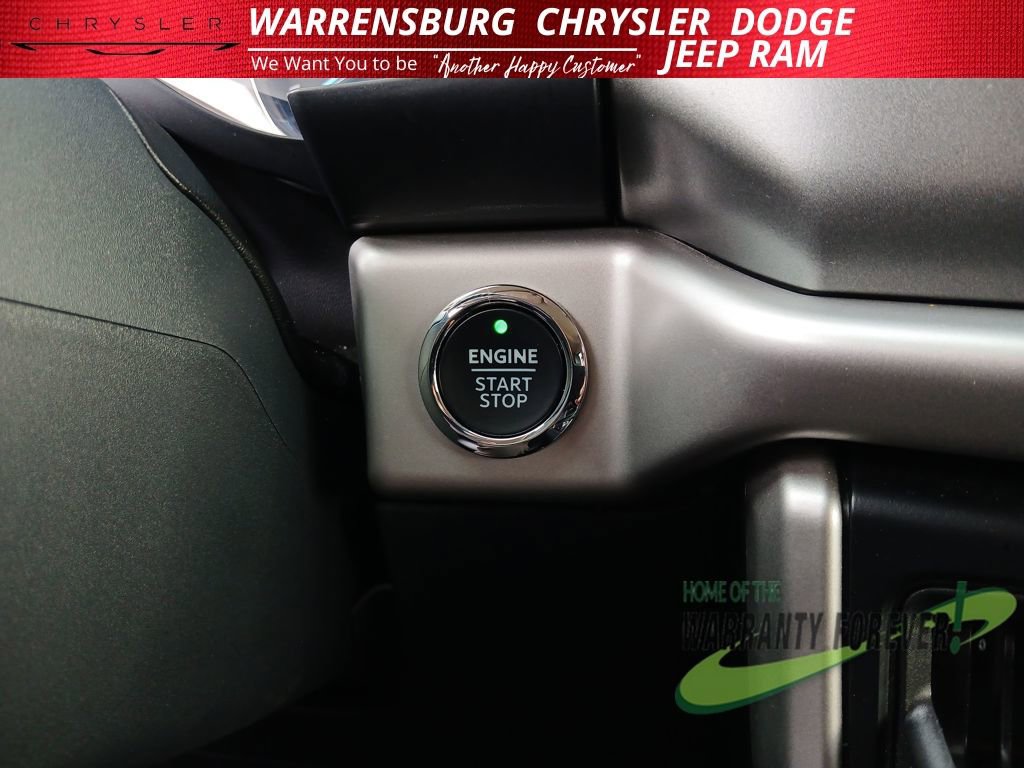 Used 2024 Ford Expedition XLT image 28